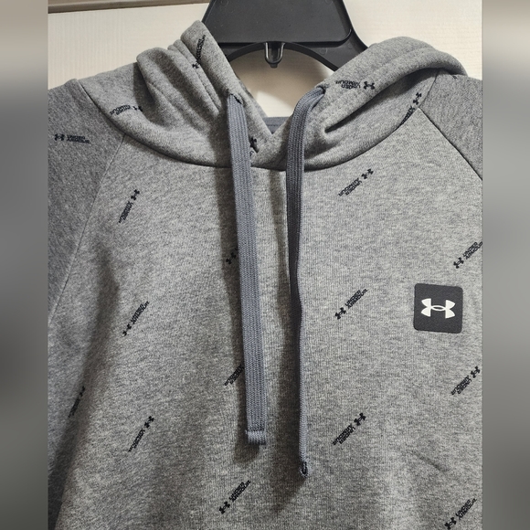 Under Armour hoodie - Picture 2 of 6